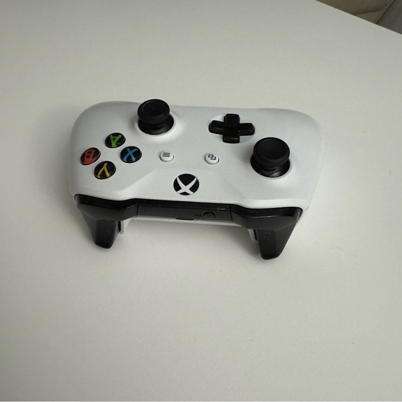 Xbox One S 2016 White Gaming Console with 2 Controllers